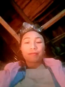 lucybaby00 online show from December 18, 1:15 pm