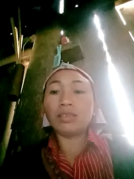 lucybaby00 online show from December 16, 4:06 am