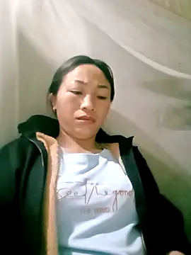 lucybaby00 online show from February 15, 10:20 pm