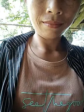 lucybaby00 online show from July 4, 3:57 am