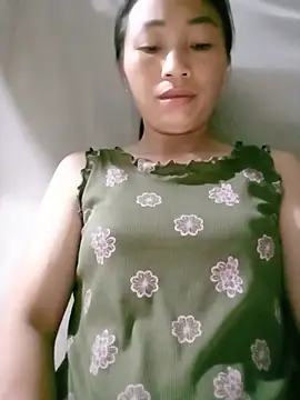 lucybaby00 online show from July 18, 10:51 pm