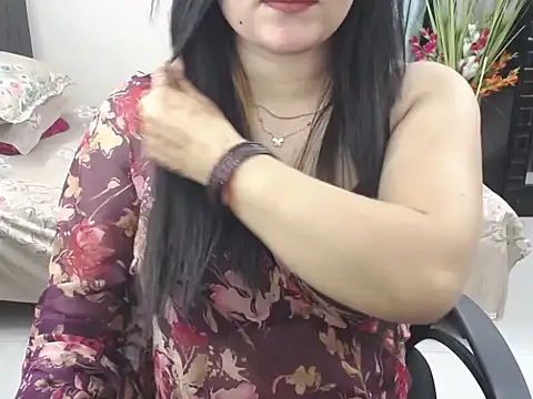 Snapshot of Ridiha_Pari chatting on June 2, 5:13 pm Ridiha Pari online show from June 2, 5:13 pm