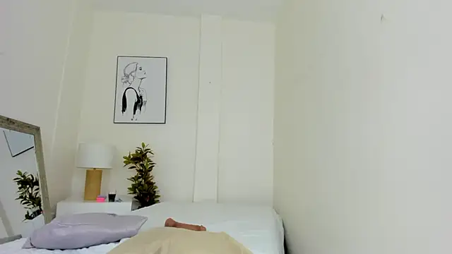 emy barnert online show from October 23, 12:48 pm