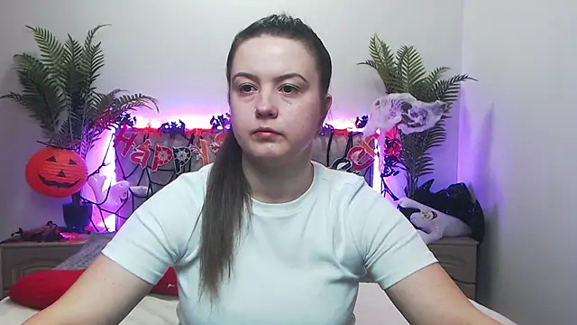 Snapshot of MavkaCute chatting on October 30, 7:00 pm MavkaCute online show from October 30, 7:00 pm