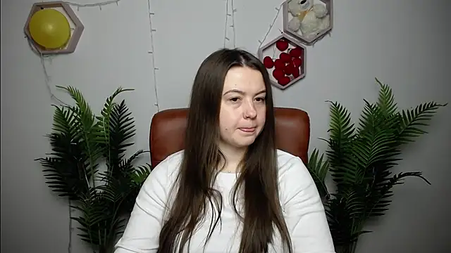 MavkaCute online show from March 13, 7:08 pm