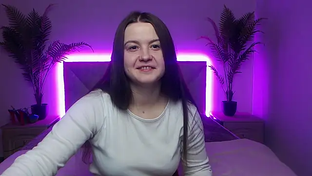 Snapshot of MavkaCute chatting on December 3, 7:13 pm MavkaCute online show from December 3, 7:13 pm