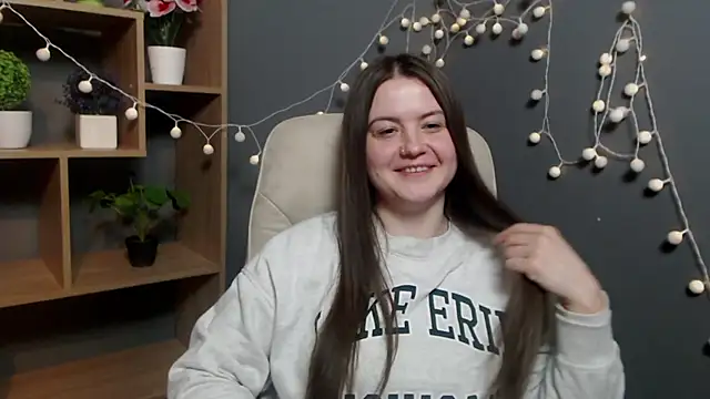 MavkaCute online show from February 6, 7:21 pm