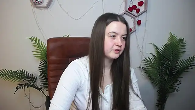 MavkaCute online show from April 17, 6:22 pm