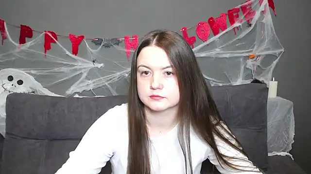 Snapshot of MavkaCute chatting on October 16, 6:27 pm MavkaCute online show from October 16, 6:27 pm