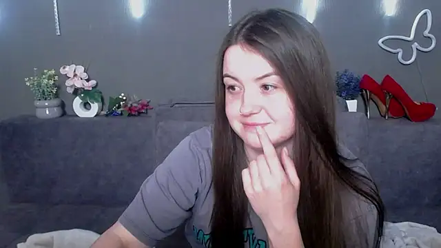 Snapshot of MavkaCute chatting on May 5, 6:11 pm MavkaCute online show from May 5, 6:11 pm