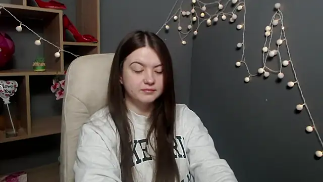 MavkaCute online show from February 10, 7:24 pm