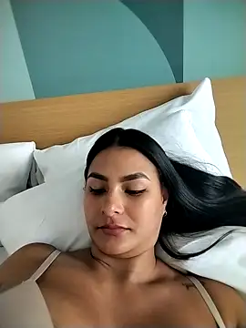 gabysanta  online show from April 17, 3:37 pm