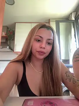 NoeliaGarcia17 online show from June 16, 1:11 pm