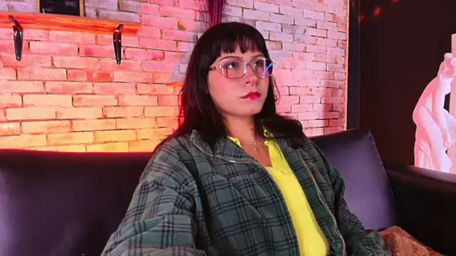 kitty malach online show from April 5, 3:02 am