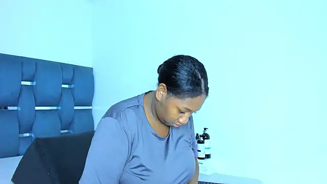 Snapshot of yourwife_anna chatting on October 10, 11:55 am yourwife anna online show from October 10, 11:55 am