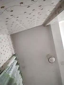 khhlmn online show from October 7, 3:46 pm