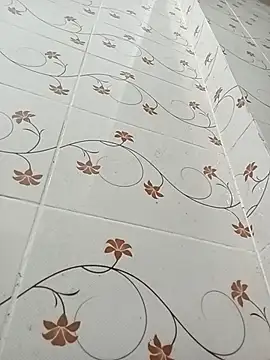 khhlmn online show from October 26, 5:24 pm