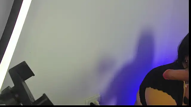 Alanna-sloppy online show from April 13, 6:50 am