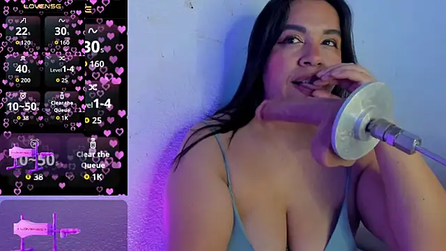Snapshot of Alanna-sloppy chatting on October 15, 6:11 am Alanna-sloppy online show from October 15, 6:11 am
