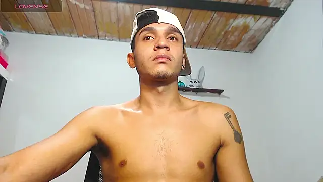 Angel latinboy online show from January 13, 5:06 pm