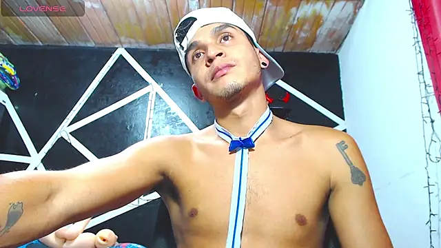 Angel latinboy online show from October 2, 10:35 pm