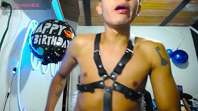 Angel latinboy online show from March 20, 4:29 am