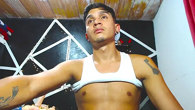 Angel latinboy online show from September 22, 8:59 pm