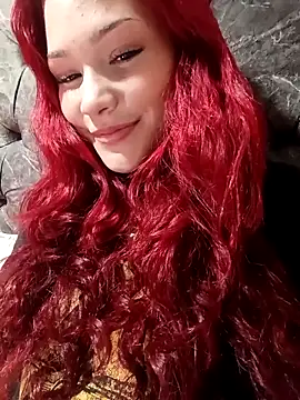 mae lyra online show from March 26, 9:02 pm