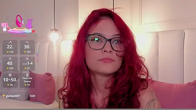 Snapshot of mae_lyra chatting on December 15, 8:09 am mae lyra online show from December 15, 8:09 am