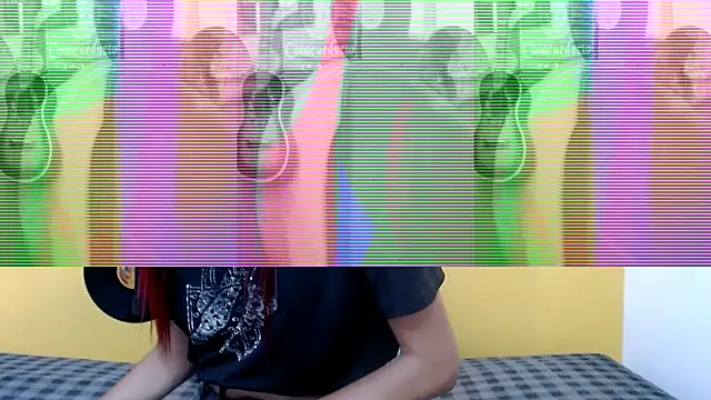 skinnyverus18 online show from April 12, 7:39 pm