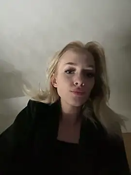 DaryaDoll online show from February 8, 3:59 am