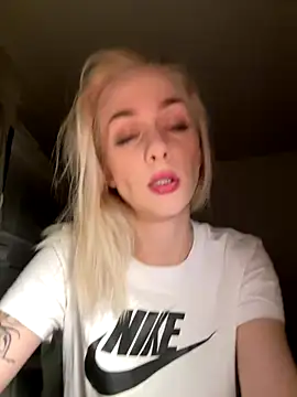 DaryaDoll online show from December 20, 7:28 pm