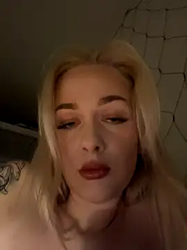 DaryaDoll online show from December 17, 10:15 pm