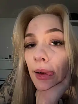 DaryaDoll online show from December 18, 12:53 pm