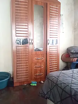 small D94 online show from February 26, 7:30 am