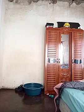 small D94 online show from September 27, 7:03 am