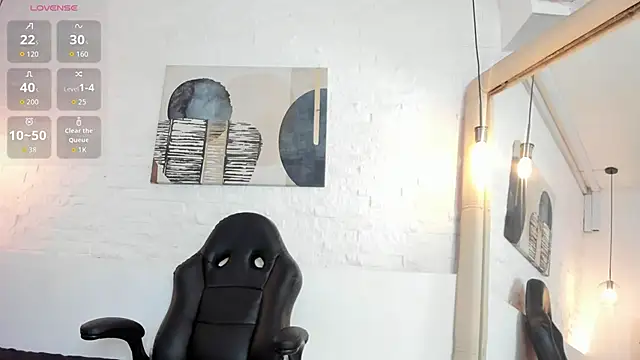 Sarah GothicGirl online show from November 20, 7:36 pm