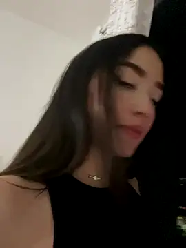 SaraWagner  online show from December 15, 3:45 am