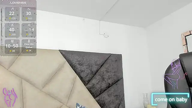 SaraWagner  online show from November 14, 12:58 am