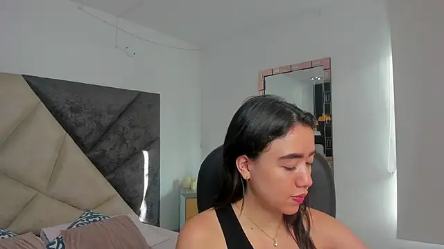 Snapshot of SaraWagner_ chatting on July 2, 12:22 pm SaraWagner online show from July 2, 12:22 pm
