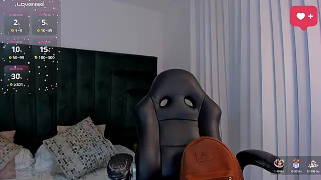 SaraWagner  online show from January 10, 12:28 am