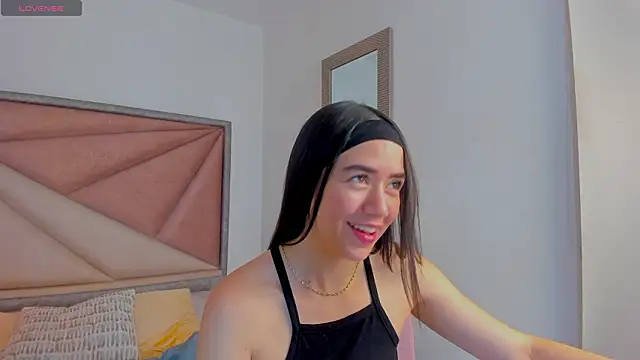 SaraWagner  online show from March 3, 12:17 am