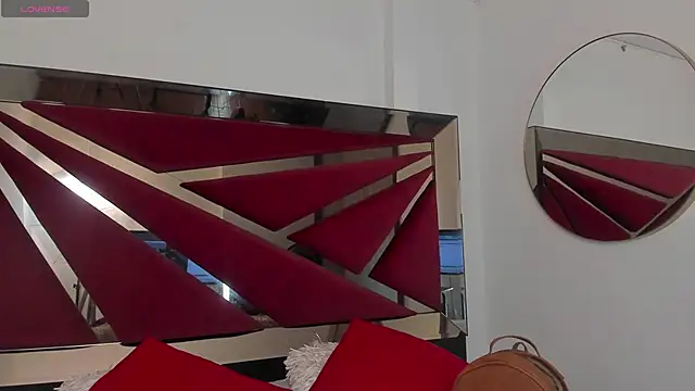 SaraWagner  online show from January 7, 12:26 am