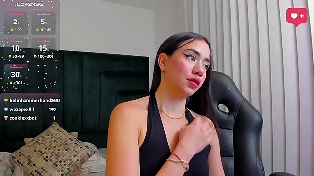 SaraWagner  online show from February 3, 2:53 am