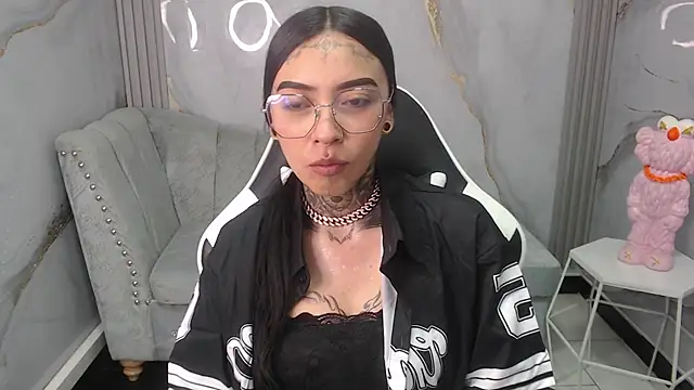 Ashley Blum v online show from October 17, 7:59 pm