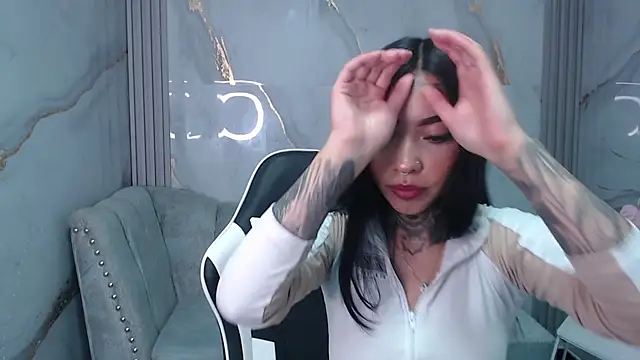 Ashley Blum v online show from September 30, 1:06 pm