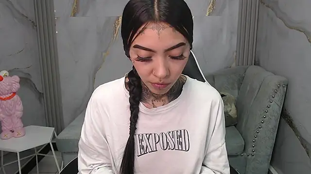 Ashley Blum v online show from November 7, 8:02 pm