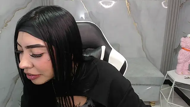 Ashley Blum v online show from November 24, 8:09 pm