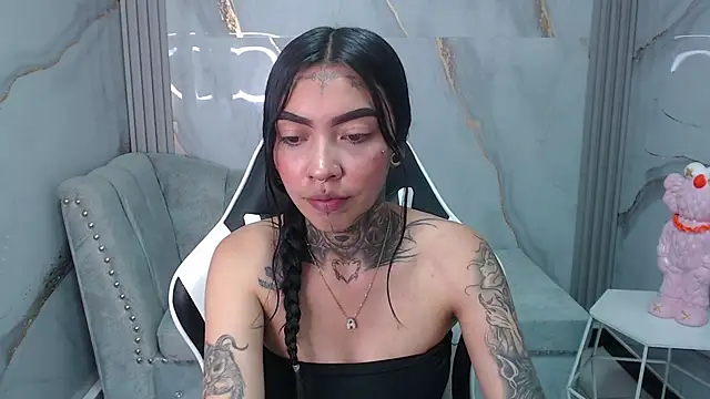 Ashley Blum v online show from September 20, 8:03 pm