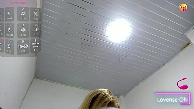 Snapshot of esmeraldaladys chatting on June 29, 7:46 pm esmeraldaladys online show from June 29, 7:46 pm